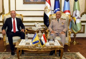 وزير الدفاع والإنتاج الحربى يلتقى وزير الدفاع لدولة البوسنة والهرسك