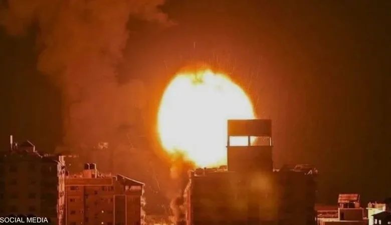 وزير الدفاع الإسرائيلي: "غزة تحترق"..غزة تحت النار.. 37 غارة إسرائيلية خلال 20 دقيقة