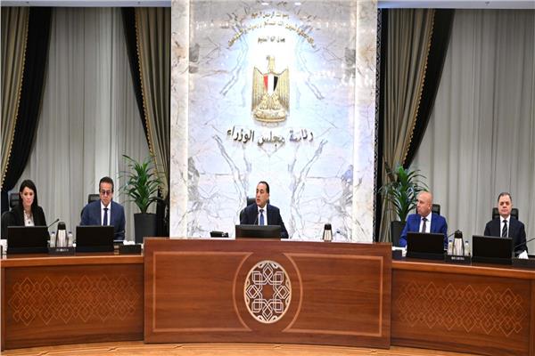 الحكومة توافق على 8 قرارات خلال اجتماعها الأسبوعي