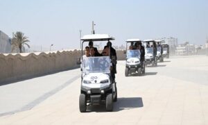 مدبولي يتفقد"الممشى السياحي"ضمن الاستعداد لافتتاح المتحف المصري الكبير 