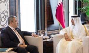 رئيس مجلس الوزراء ووزير الخارجية القطري يستقبل سفير مصر في الدوحة