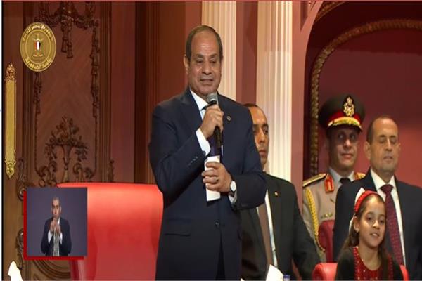 خلال احتفالية "وطن السلام " الرئيس السيسي يدعو المدارس والجامعات إلى زيارة سيناءوأتوجه بالتحية والتقدير لكل المشاركين في الاحتفالية 