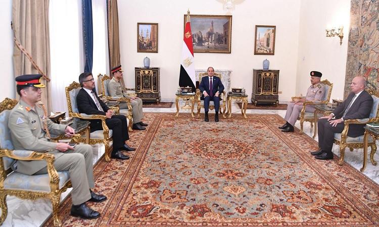 الرئيس السيسي يعرب عن تقديره للتطور الملحوظ في العلاقات المصرية الباكستانية 