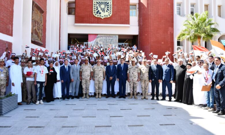 القوات المسلحة تدفع عدداً من اللجان التجنيدية إلى محافظة جنوب سيناء لإنهاء المواقف التجنيدية لذوى الهمم وكبار السن  