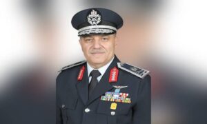 قائد القوات الجوية لاكتمال منظومة التطوير يرفع الكفاءة لكافة القواعد الجوية والمطارات تطويراً شاملاً لإستقبال وتشغيل أحدث طرازات الطائرات متعددة المهام المقرر إنضمامها قريباً