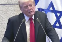 "دمار شامل".. ترامب بعقلية الواسواس الخناس نتنياهو يهدد إيران مجددا قبيل انتهاء "مهلة هرمز"..رسالة من الولايات المتحدة لمواطنيها "في جميع أنحاء العالم"