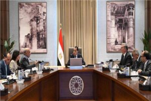 رئيس الوزراء يتابع الموقف التنفيذي لمشروعات الطاقات المتجددة  