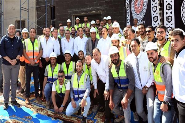 رئيس الوزراء يتفقد الأعمال الإنشائية لمشروع مستشفى أشمون المركزي الجديد 