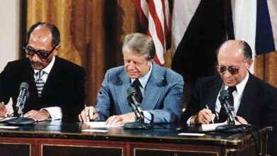 السيسي عن السادات: "هزمت خصومك وأنت مش موجود"