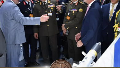 المتحدث العسكرى : رئيس الأركان يعود إلى أرض الوطن عقب المشاركه فى معرض"دبى الدولى للطيران 2025"