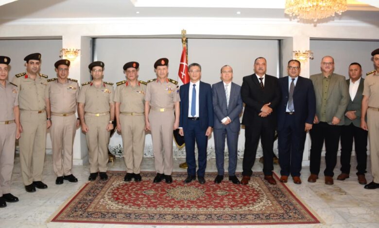 إدارة الإشارة للقوات المسلحة توقع عدد من عقود الإتفاق مع كلاً من الهيئة القومية للأنفاق وشركة البحر الأحمر لمحطات الحاويات وشركة قناة السويس للحاويات