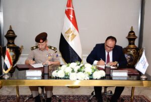 إدارة الإشارة للقوات المسلحة توقع عدد من عقود الإتفاق مع كلاً من الهيئة القومية للأنفاق وشركة البحر الأحمر لمحطات الحاويات وشركة قناة السويس للحاويات