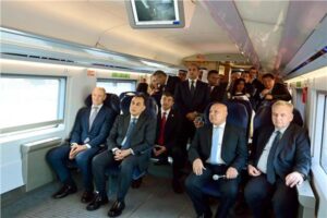 مدبولى: بدء التشغيل التجريبي للقطار الكهربائي السريع «السخنة- العلمين- مطروح»