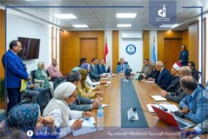 محافظ الاسكندرية يتابع سير عملية التصويت في انتخابات مجلس النواب من داخل غرفة العمليات الرئيسية 
