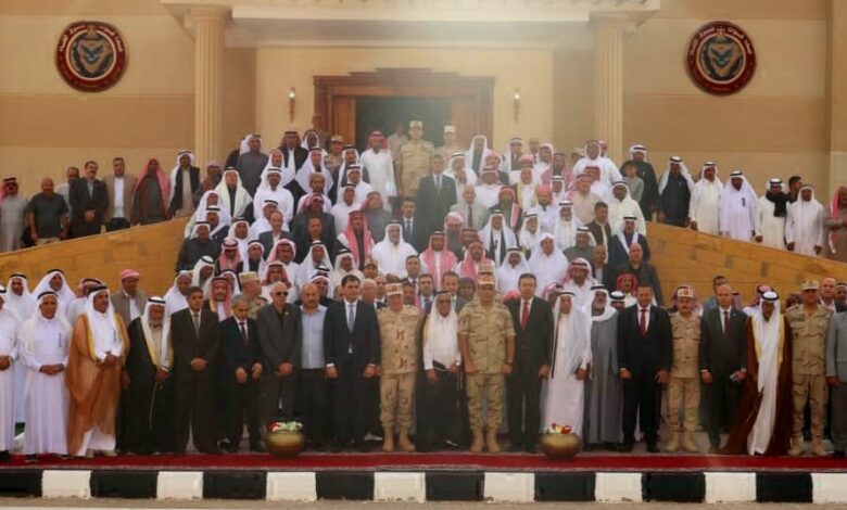 المتحدث العسكرى : قيادة قوات شرق القناة لمكافحة الإرهاب تستقبل عدداً من شيوخ وعواقل القبائل وممثلى المجتمع المدنى بمحافظتى شمال وجنوب سيناء