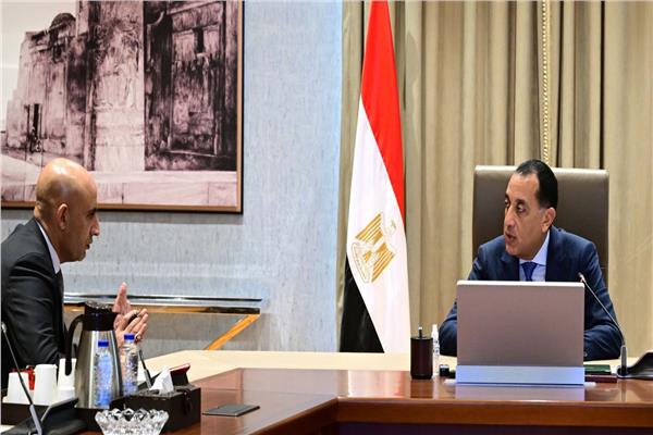 رئيس الوزراء يلتقي وزير التربية والتعليم والتعليم الفني لاستعراض عددٍ من ملفات عمل الوزارة 