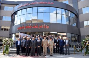 القوات المسلحة بالتعاون مع محافظة القاهرة وعدد من مؤسسات المجتمع المدنى تفتتح مجمع الأمل لورش الصناعات اليدوية والجلدية والمعرض الدائم للمنتجات