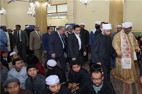 وزيرالأوقاف يشهد احتفال الليلة الختامية لمولد الإمامين بالطريقة الجعفرية 