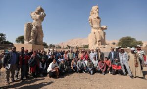 إزاحة الستار عن تمثالين ضخمين للملك «أمنحتب الثالث» بعد ترميمهما بمعبده الجنائزي بالأقصر