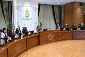 رئيس الوزراء يتابع زيادة الخدمات والأنشطة بالمحافظات الحدودية 