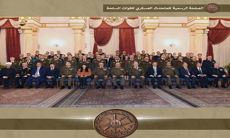 المتحدث العسكرى :وزير الدفاع والإنتاج الحربى يشهد حفل تخرج دورة التمثيل الدبلوماسى العسكرى المصرى بالخارج 