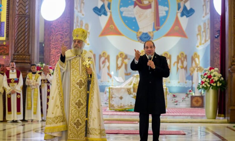 السيسي: وحدة المصريين صمام الأمان ولن نسمح بالمساس بتماسك الشعب