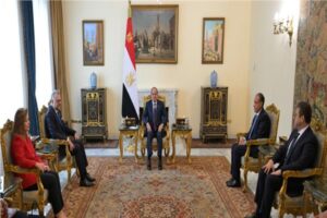 السيسي: الأمن المائي قضية وجودية وأولوية قصوى لمصر