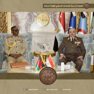 المتحدث العسكرى : رئيس أركان حرب القوات المسلحة يلتقي قائد قوات الدفاع المالاوي