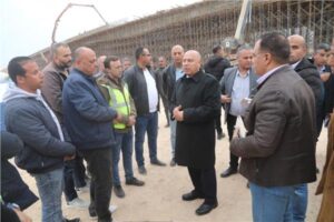 وزير النقل يتابع تركيب قضبان القطار السريع من أكتوبر حتى برج العرب