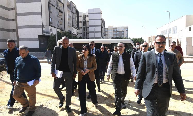 وزيرة الإسكان تتفقد مشروع سكن مصر بمدينة الشروق