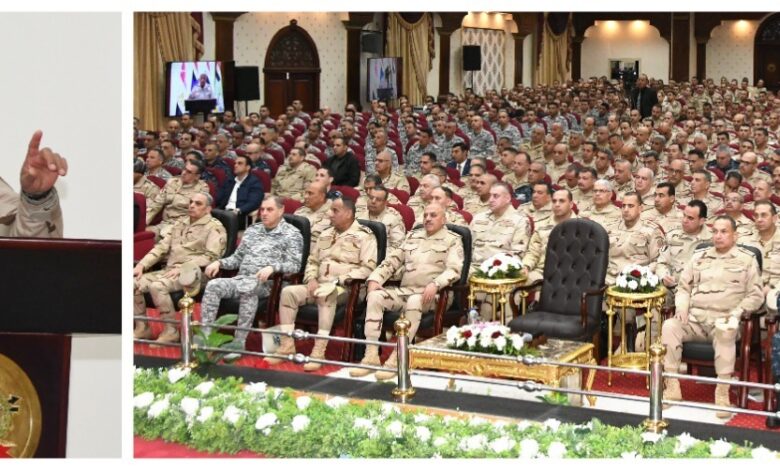 المتحدث العسكرى :وزير الدفاع يلتقى بعدد من قادة وضباط القوات المسلحة بقيادة المنطقة المركزية العسكرية