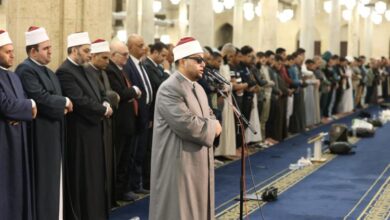 في أول ليالي المغفرة.. ٱلاف المصلين يناجون الله طمعا في رضوانه ومغفرته