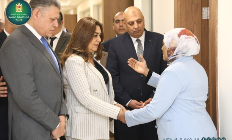 "عوض": تطوير الأداء والتحول الرقمي لرفع جودة الخدمات المقدمة للمواطنين 