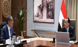 مدبولي يستعرض مع وزير الدولة للإعلام خطة عمل وآليات تنفيذ التكليفات الرئاسية