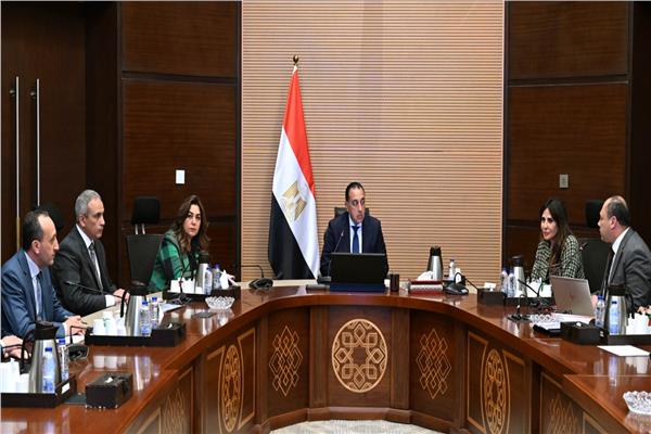 رئيس مجلس الوزراء يتابع الموقف التنفيذي لمشروعات هيئة تنمية الصعيد 