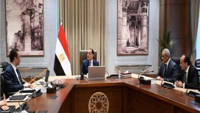 رئيس الوزراء يستعرض محاور عمل وزارة الاتصالات خلال الفترة المقبلة