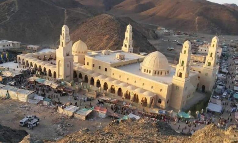 رحلة روحانية إلى مسجد العارف بالله أبو الحسن الشاذلي في قلب جبال الجنوب 