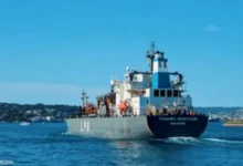 الحوثيون يقررون استئناف الهجمات على السفن في البحر الأحمر..إسرائيل: تركيزنا لا ينصب على إسقاط النظام الإيراني