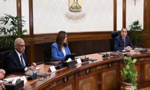 وزيرة التنمية المحلية تؤكد ضرورة متابعة سداد إيجار وحدات بديل العشوائيات