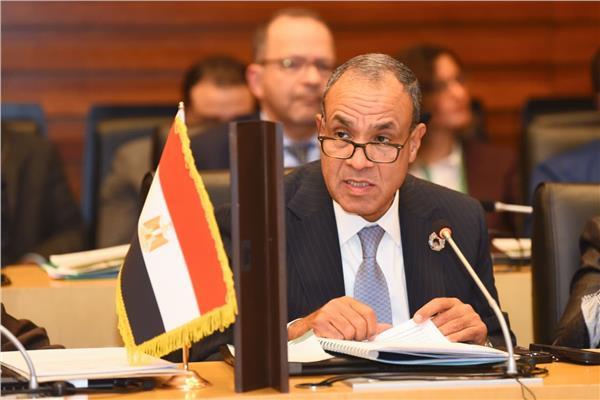 وزيرالخارجية ونظيره السعودي يبحثان أولوية خفض التصعيد واحتواء التوترات بالمنطقة