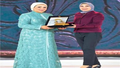 السيدة انتصار السيسي تكرم أميرة جبيلي في احتفالية «المرأة المصرية أيقونة النجاح»