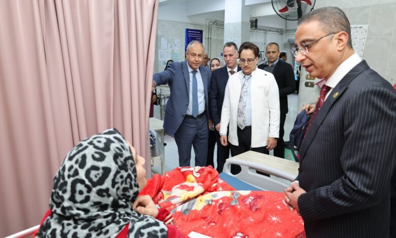 فى اول ايام العيد ..محافظ الجيزة يتفقد مستشفى التحرير العام بإمبابة للاطمئنان على انتظام تقديم الرعاية الصحية للمرضى 