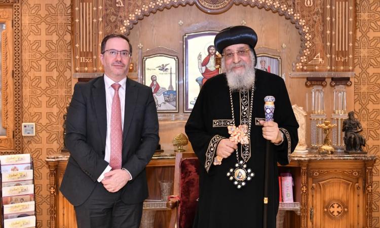 البابا تواضروس يستقبل سفراء إيطاليا واليابان والأرجنتين بالمقر البابوي 