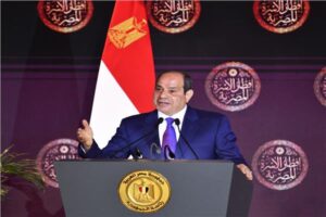 السيسى الحكومة لا تتخذ قرارات دون دراسات والواقع يفرض خيارات صعبة ولسنا بمعزل عما يحدث بالمنطقة ولا نفكر في زيادة العبء على المواطن