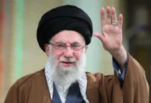 إيران تعلن مقتل المرشد علي خامنئي في مقر إقامته فجر السبت واعلان الحداد 40 يوما وعطلة رسمية ..ترامب: الحل الدبلوماسي مع إيران "أسهل بكثير الآن"