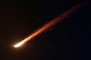 إيران تقصف إسرائيل وواشنطن ترفض وقف الحرب