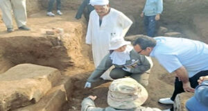 اكتشاف مبنى من بقايا معبد «أبريس» فى «ميت رهينة»