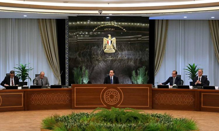 رئيس الوزراء: إعلان الحد الأدنى للأجور خلال النصف الثانى من مارس