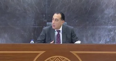 الحكومة: استثناء السوبر ماركت والأفران والصيدليات من مواعيد الغلق 