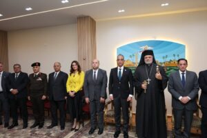 أخبارالجيزة:محافظ الجيزة يزور الكنيسة الكاثوليكية والانجيلية لتقديم التهنئة بمناسبة عيد القيامة المجيد ويهنىء المواطنين بشم النسيم